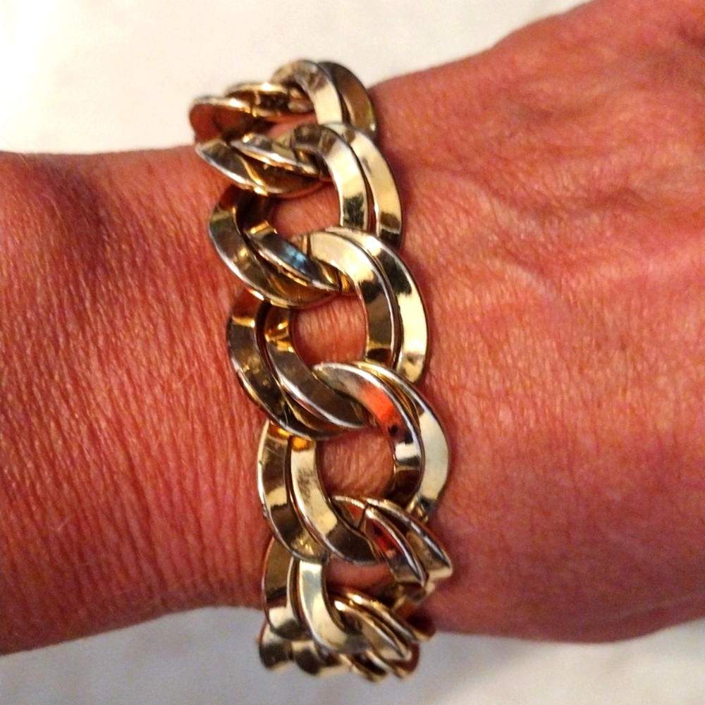 Monet Linked Chunk Chain Bracelet. - image 1